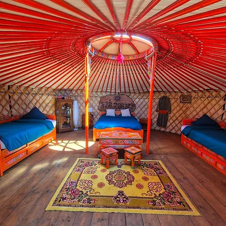 Yourte Mongole Traditionnelle Saint-Pé-de-Bigorre